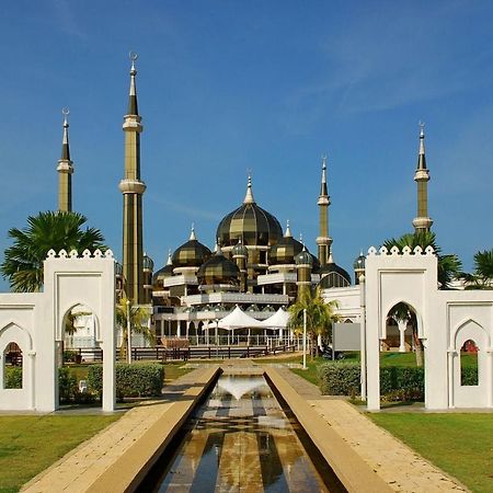 Ty Hotel Kuala Terengganu Exteriör bild