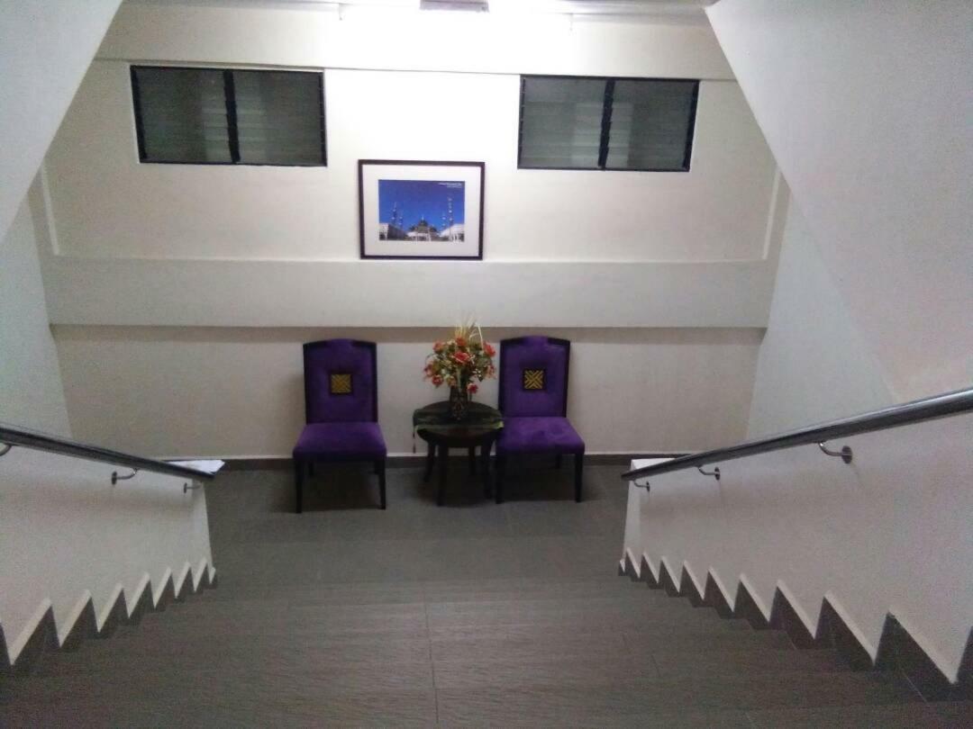 Ty Hotel Kuala Terengganu Exteriör bild